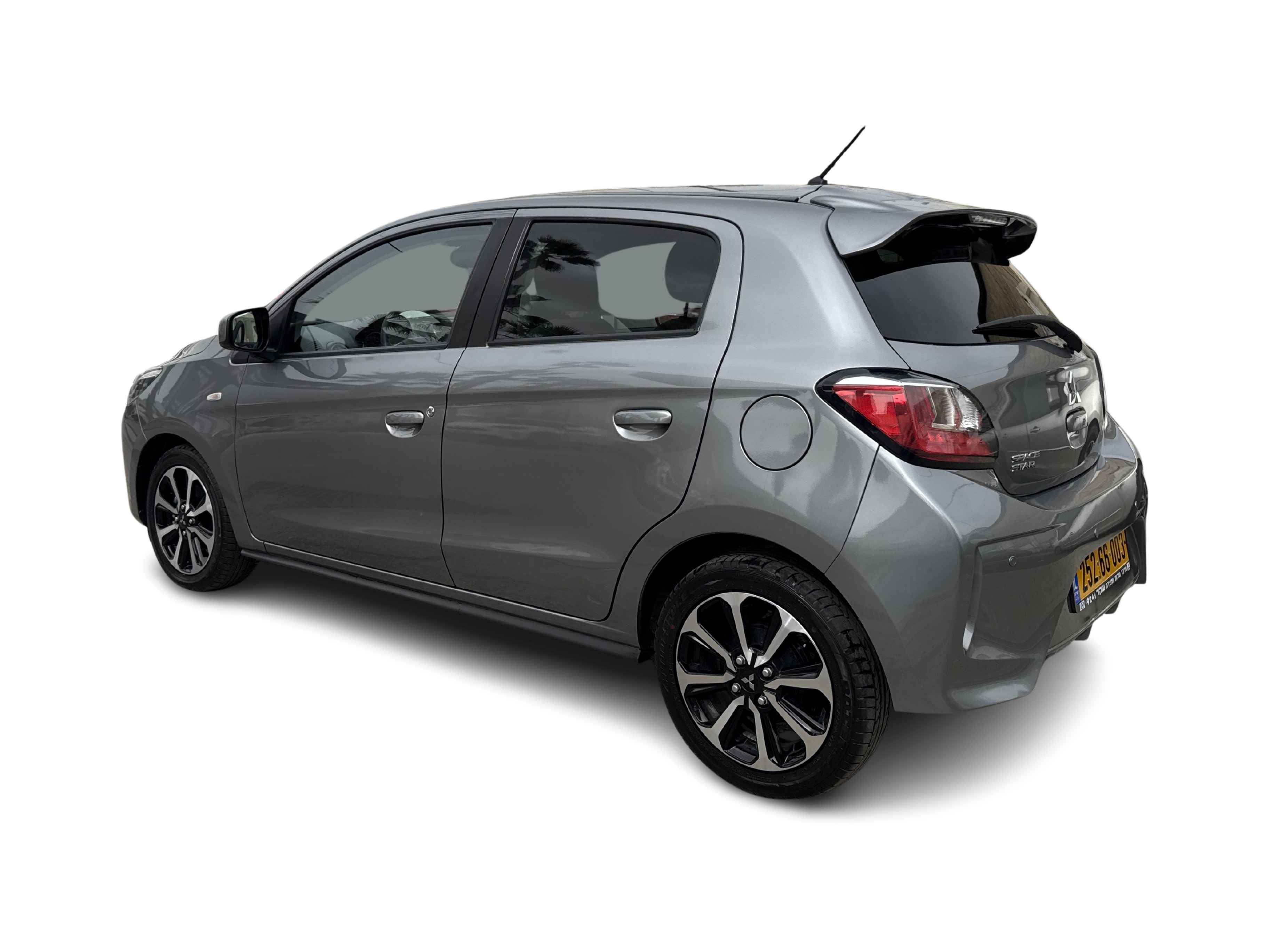 מיצובישי ספייס סטאר 2023