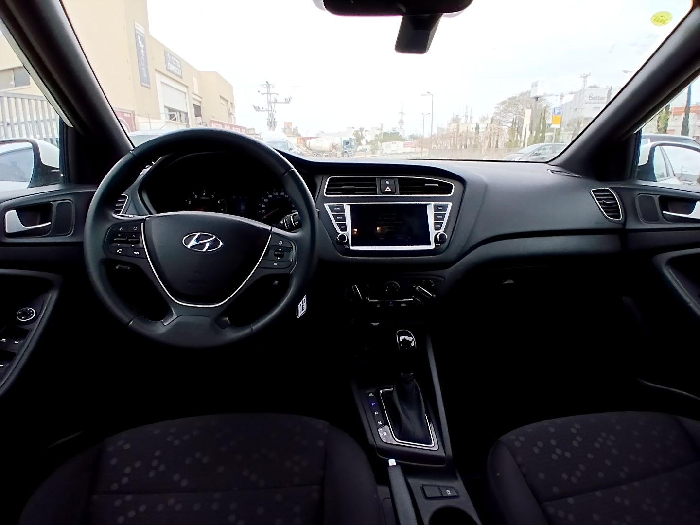 יונדאי I-20 2020