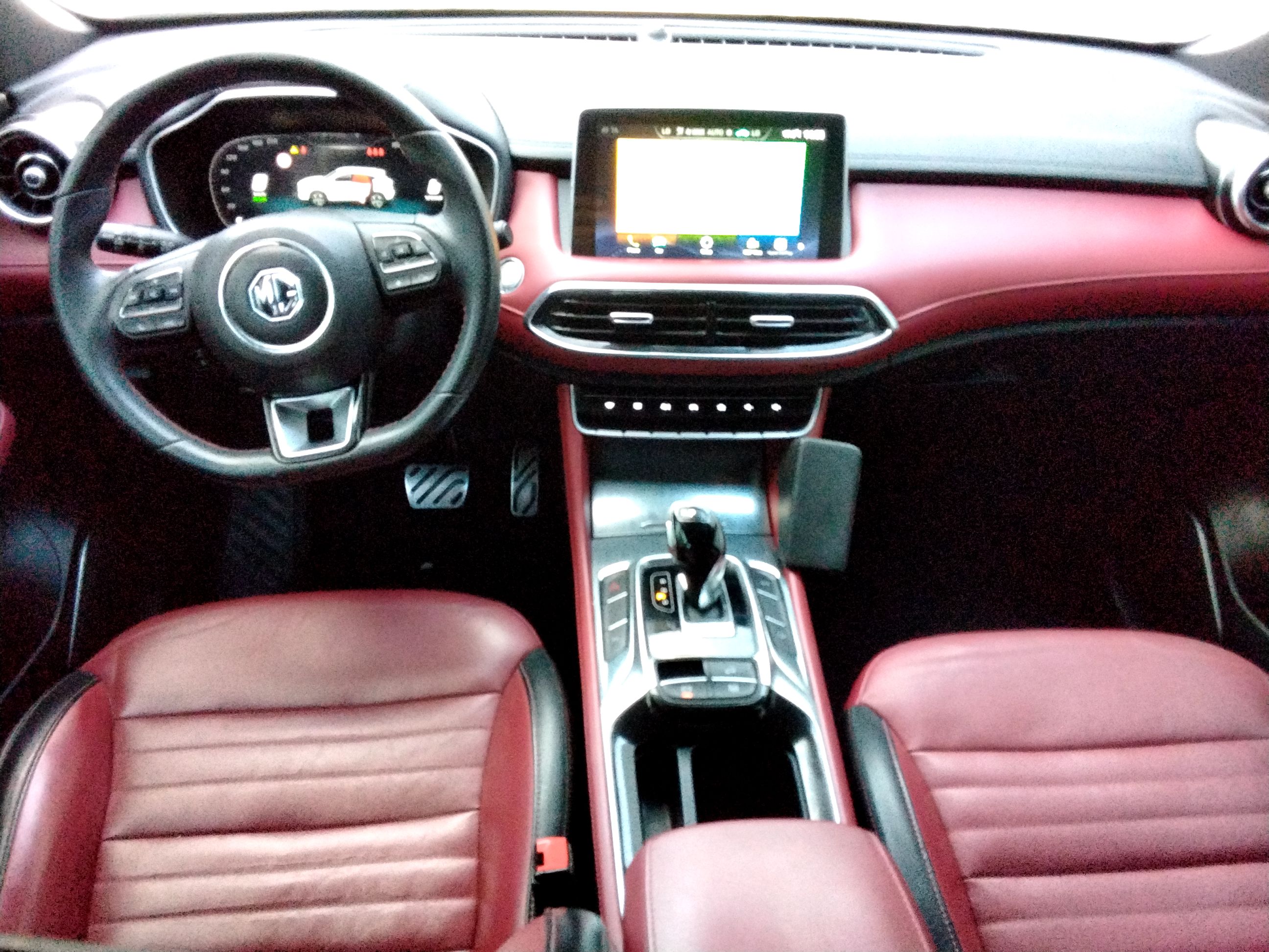 אם ג'י סאיק EHS PHEV 2022