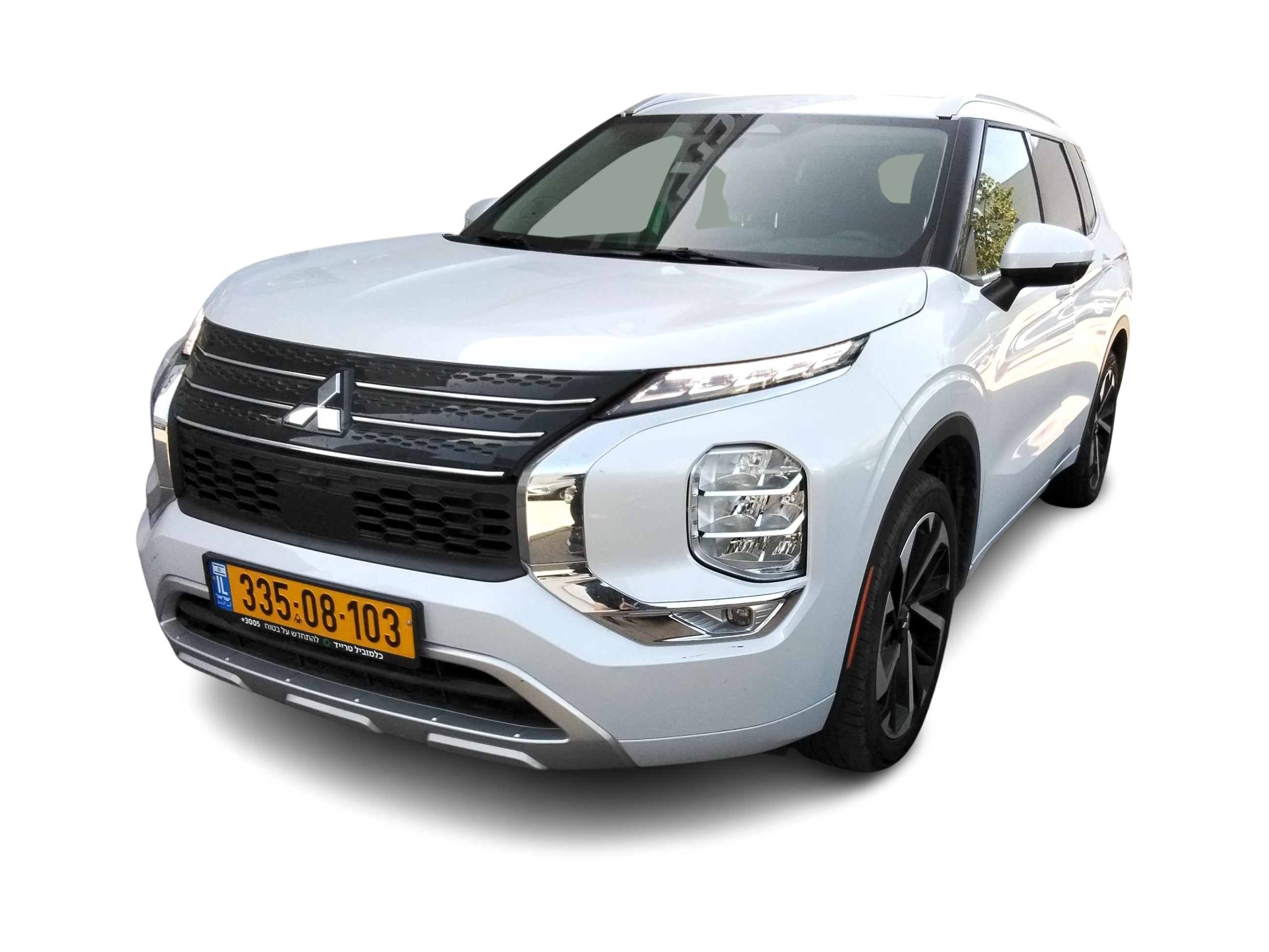 מיצובישי אאוטלנדר 2023