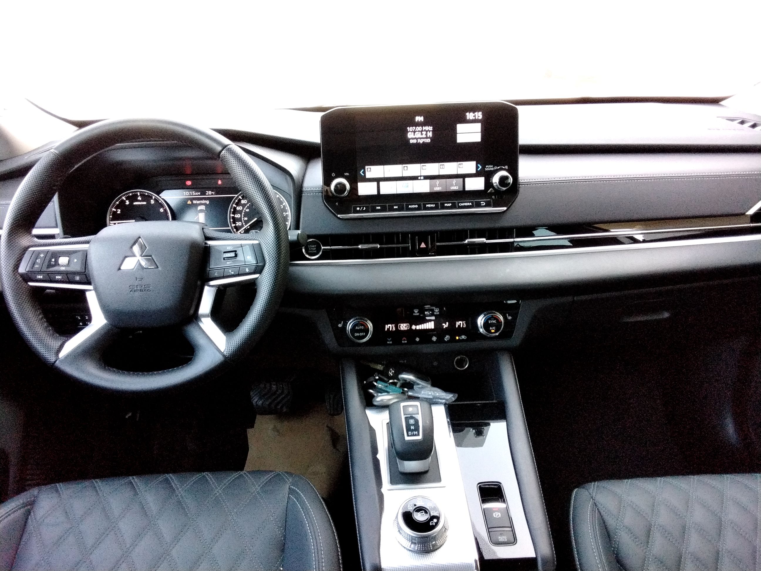 מיצובישי אאוטלנדר 2023