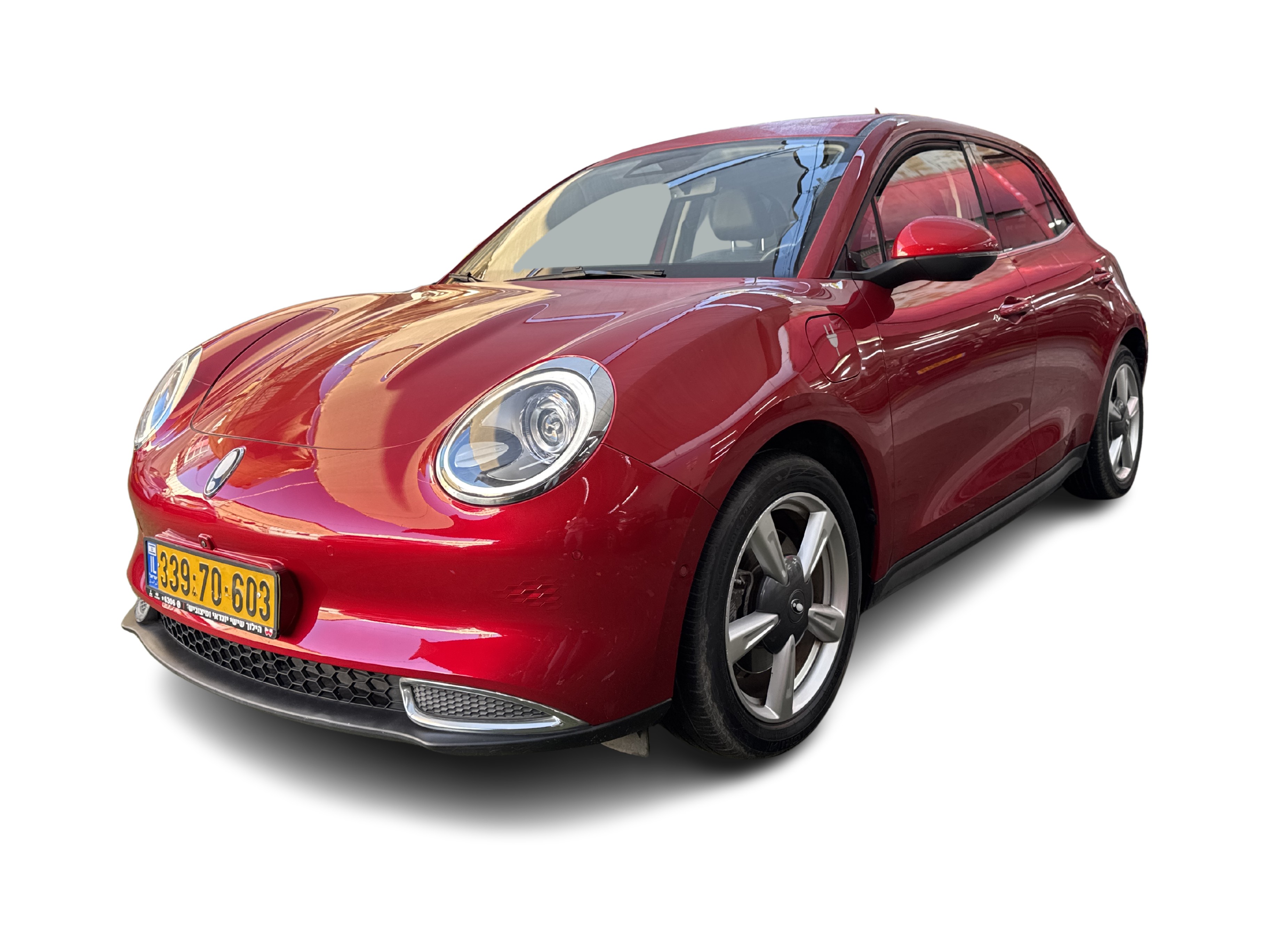 אורה פאנקי קאט 2023