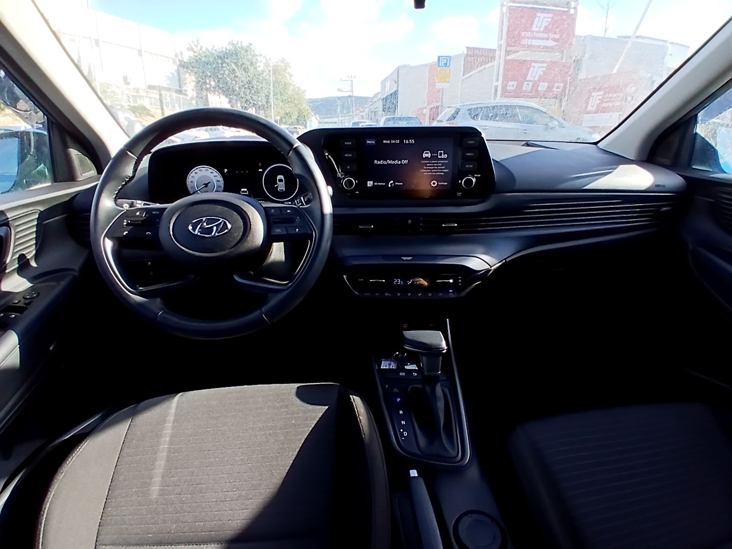 יונדאי I-20 2023