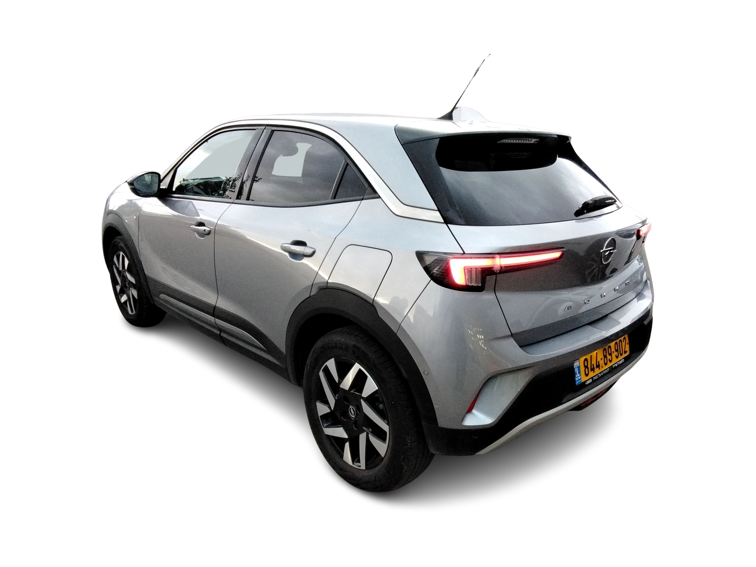 אופל מוקה 2022